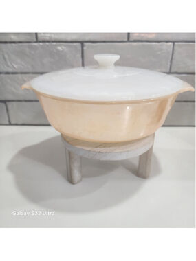 Anchor Hocking Fire-King Peach Lustre 1.5 Qt Covered Casserole Dish #437
